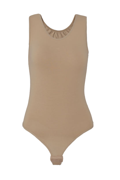 Stringbody mit breiten Trägern