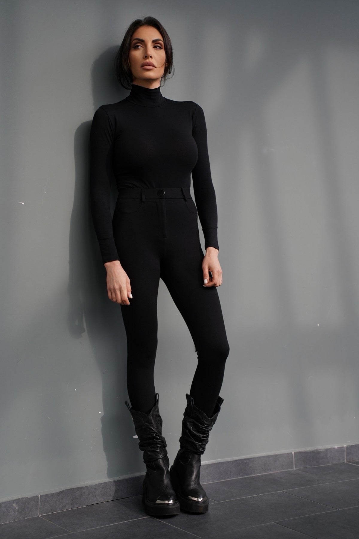 Eleganter Langarmbody aus Baumwolle mit Hochkragen – Vielseitiger Stylingpartner