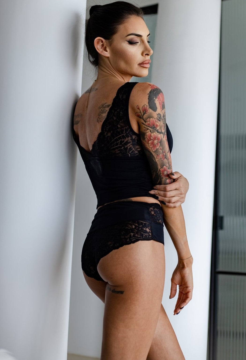 Lace lingerie set