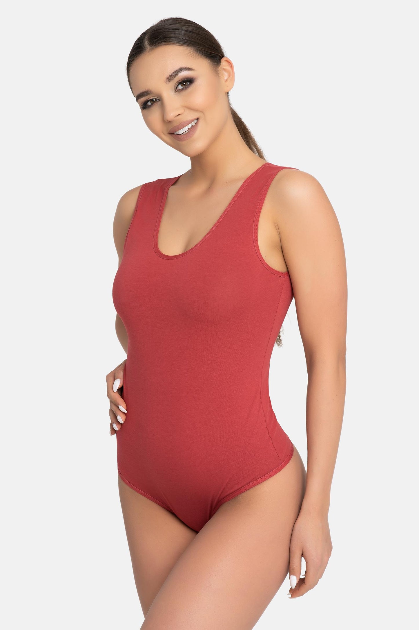 Stringbody mit breiten Trägern